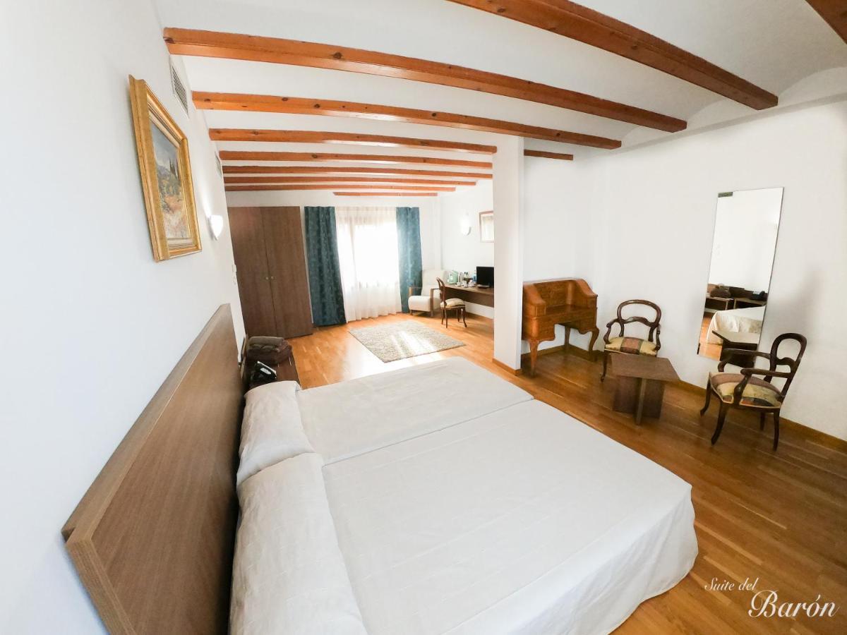 Valdealgorfa Hotel Baron Andilla מראה חיצוני תמונה